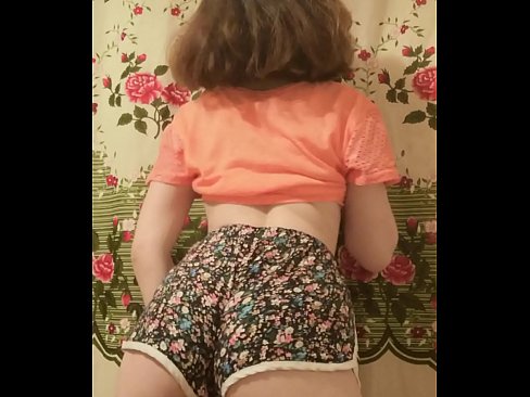 ❤️ Seksega juna bebo demetas sian pantalonon ĉe fotilo ❌ Bonega sekso ĉe porno eo.hentaizm.ru ﹏